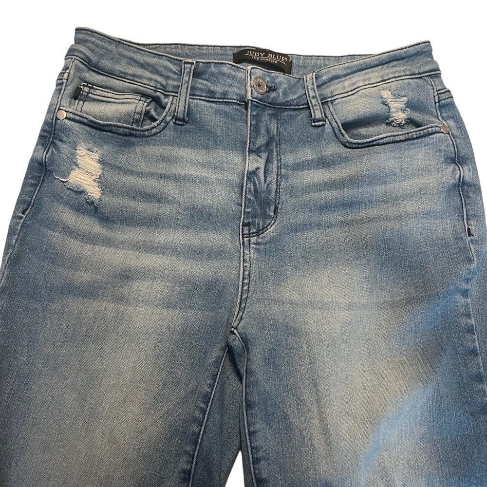 JUDY BLUE Distressed Straight Cropped Jeans Size 9/29 — gently worn - Picture 4 of 11